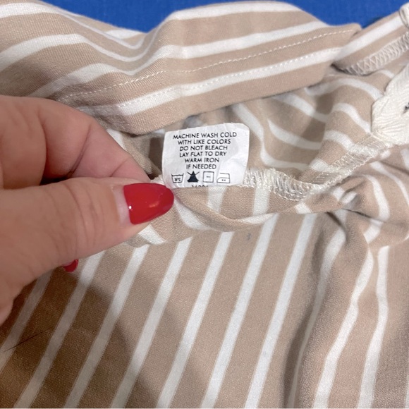 Marley Lilly Women’s Size Medium Tan and White Striped Long Sleeve Long Shirt - Picture 8 of 9